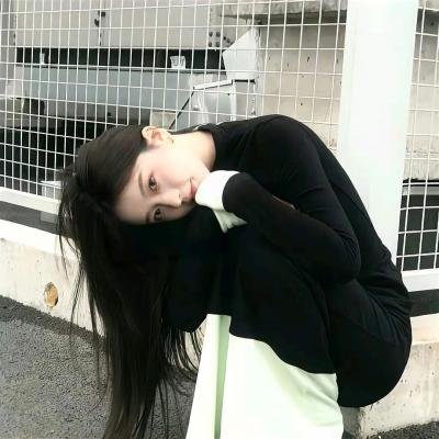 两个独立包装的女人